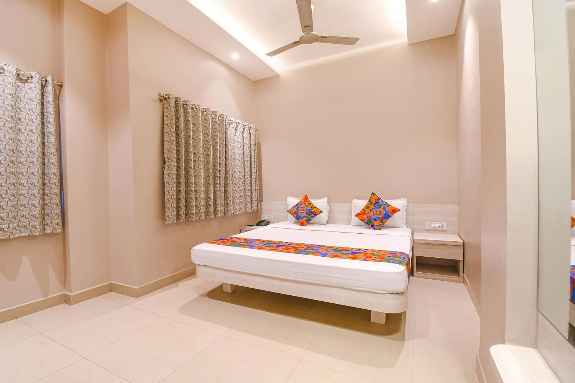 Fabhotel Kitchen Q Inn - Belaghata Колката Екстер'єр фото