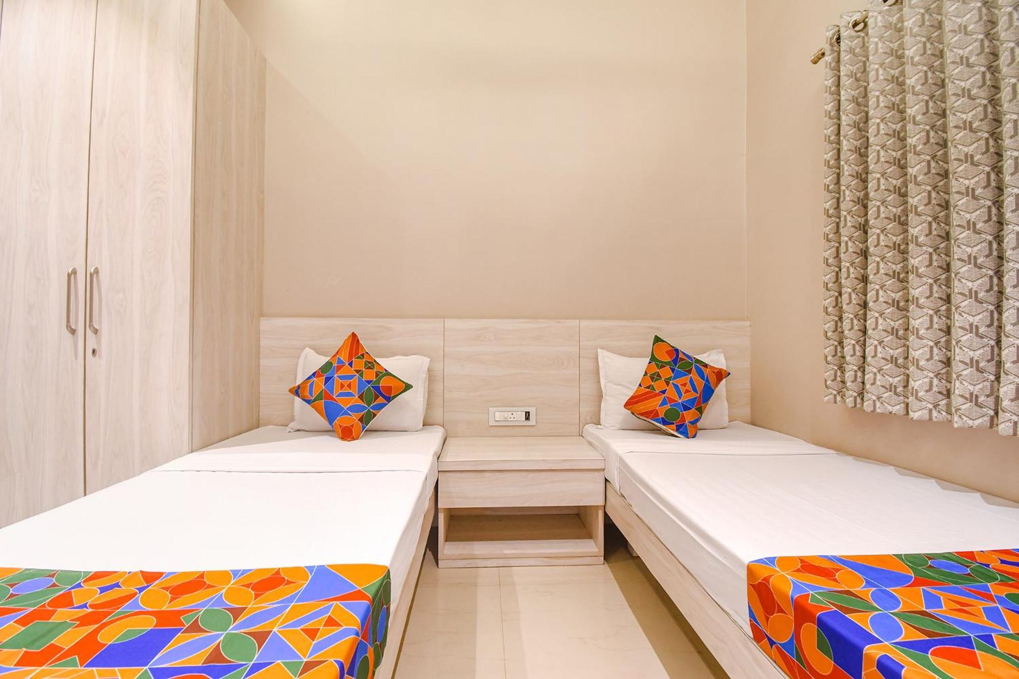 Fabhotel Kitchen Q Inn - Belaghata Колката Екстер'єр фото