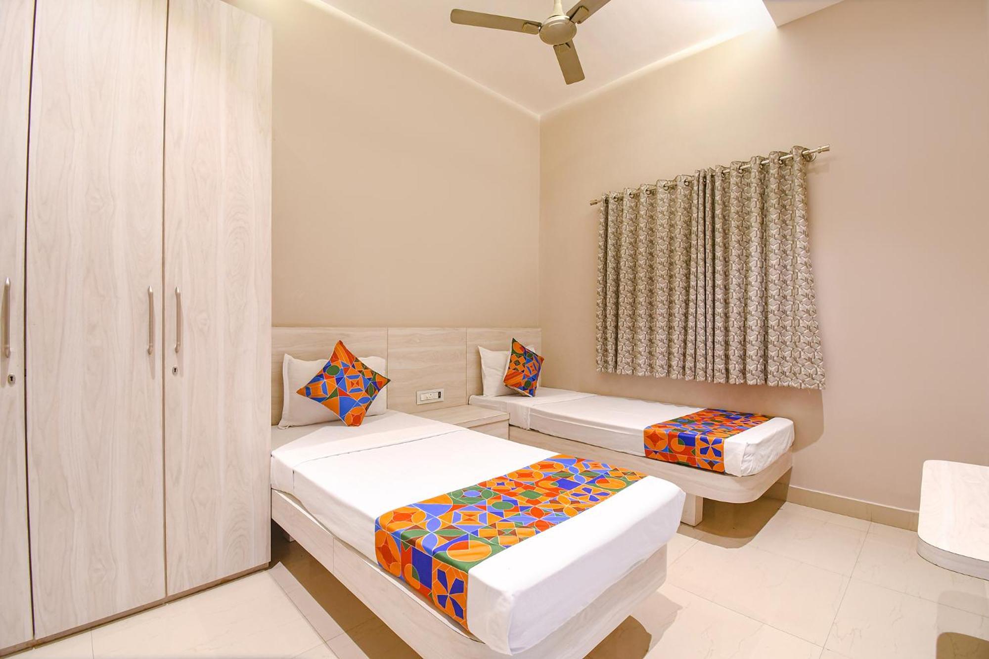 Fabhotel Kitchen Q Inn - Belaghata Колката Екстер'єр фото